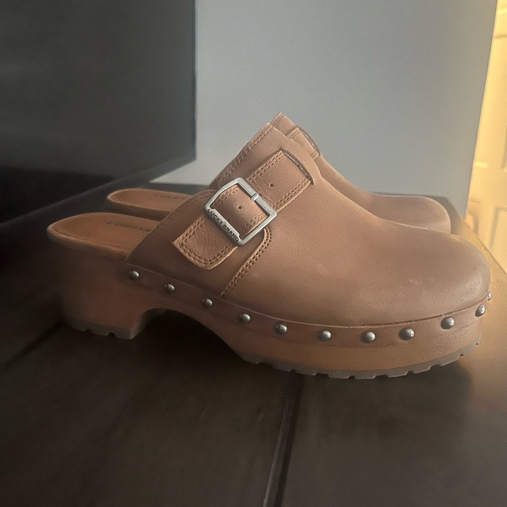 Lucky Brand Tan Leather Studded Mules